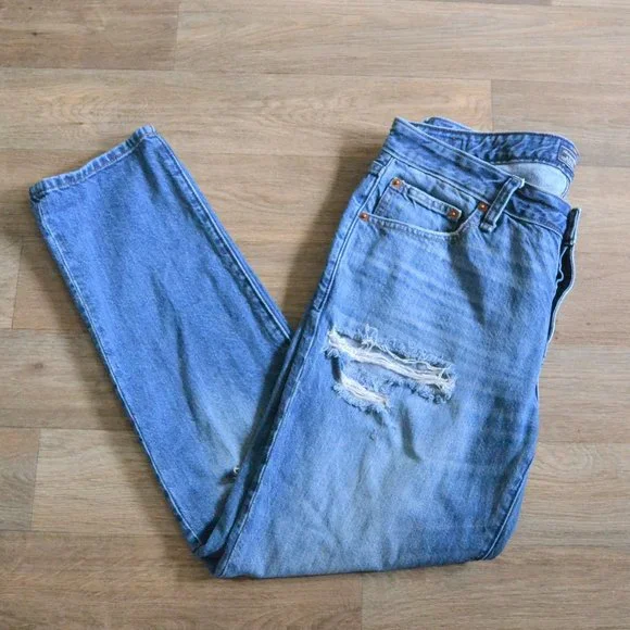 Abercrombie Ames Boyfriend Distressed Relaxed Medium Wash Jean Size Size 27 - Picture 4 of 9